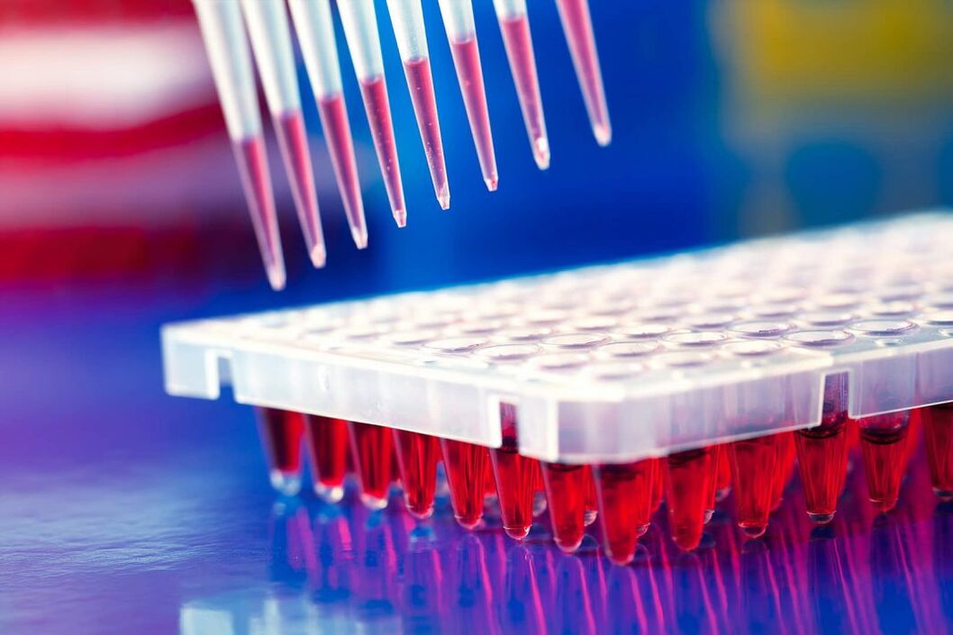 Test sanguin d'immunoessai pour les parasites