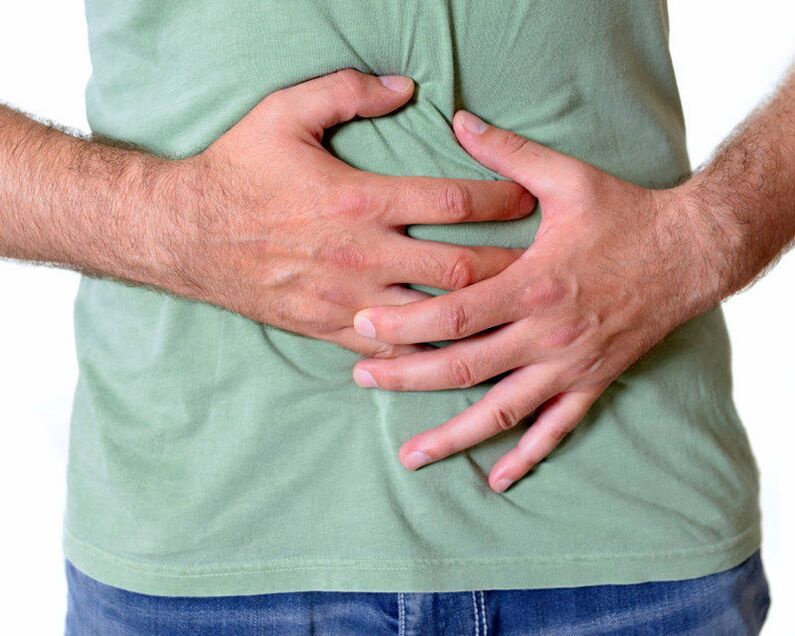 Les vers peuvent vivre dans les intestins et provoquer des douleurs dans la région abdominale